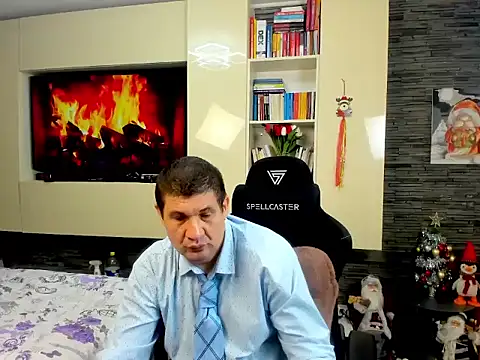 SpartacusDaddy48 online show from 11, 2, 2026