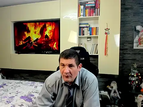 SpartacusDaddy48 online show from 15, 2, 2026