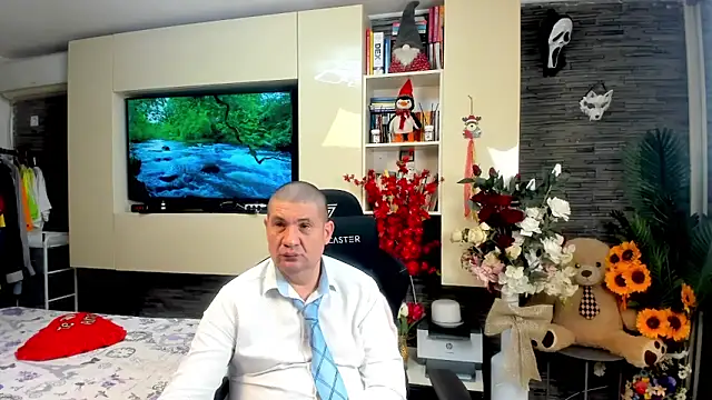 Snapshot of SpartacusDaddy48 chatting on 3, 5, 2026 SpartacusDaddy48 online show from 3, 5, 2026