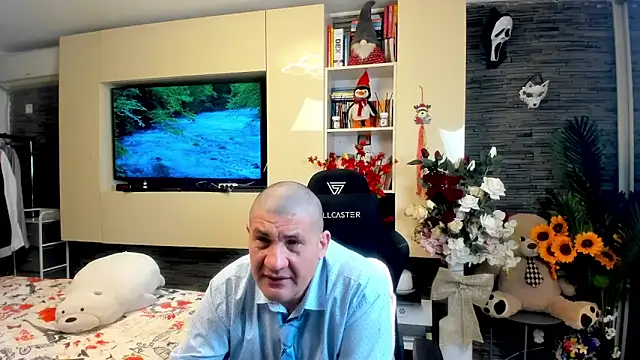 Snapshot of SpartacusDaddy48 chatting on 28, 4, 2026 SpartacusDaddy48 online show from 28, 4, 2026