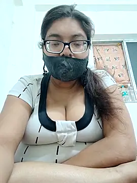 Snapshot of Elie_couple143 chatting on 17, 11, 2025 Elie couple143 online show from 17, 11, 2025