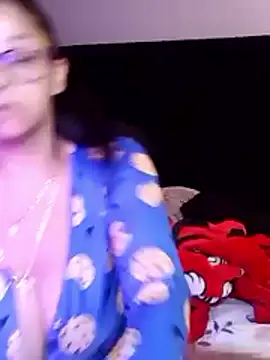 sweetnjuicyyy online show from 26, 10, 2025