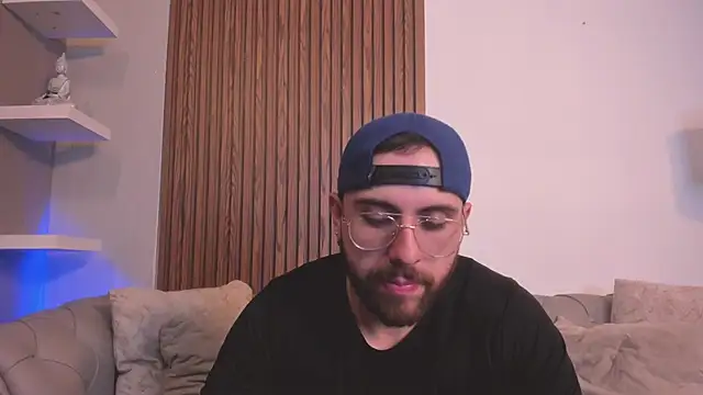 Maximo Wolff online show from 4, 5, 2026