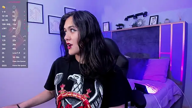 Azurra amatto2 online show from 15, 10, 2025