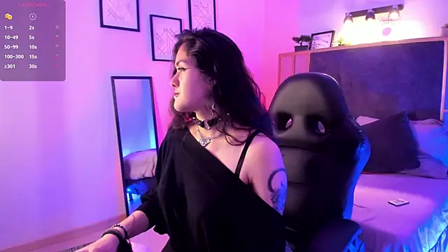 Azurra amatto2 online show from 13, 1, 2026