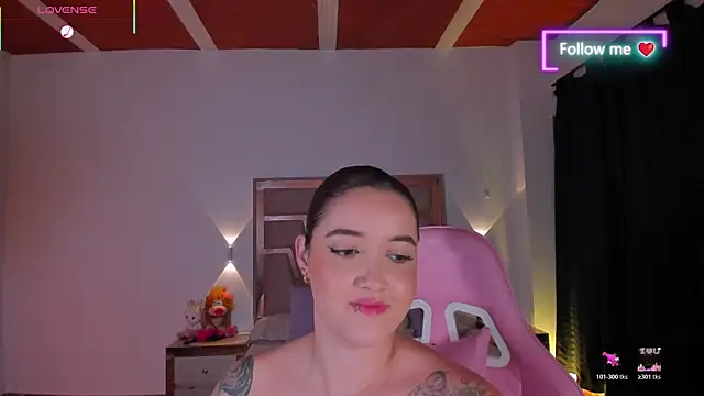 lunaarose online show from 11, 4, 2026