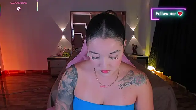 Snapshot of lunaarose chatting on 3, 2, 2026 lunaarose online show from 3, 2, 2026