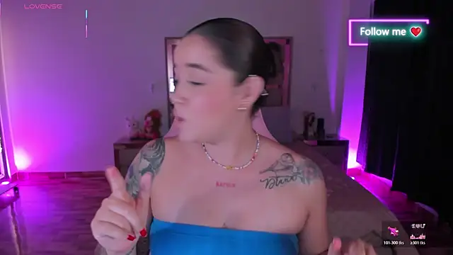 Snapshot of lunaarose chatting on 8, 5, 2026 lunaarose online show from 8, 5, 2026