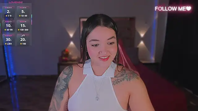 lunaarose online show from 14, 11, 2025