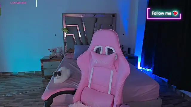 Snapshot of lunaarose chatting on 14, 2, 2026 lunaarose online show from 14, 2, 2026