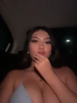 mia noir online show from 5, 4, 2026