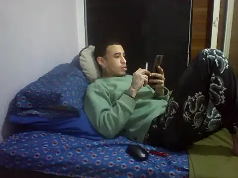 Snapshot of Amorrochyz chatting on 20, 9, 2025 Amorrochyz online show from 20, 9, 2025