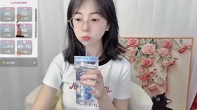 Snapshot of nini_a chatting on 7, 7, 2026 nini a online show from 7, 7, 2026