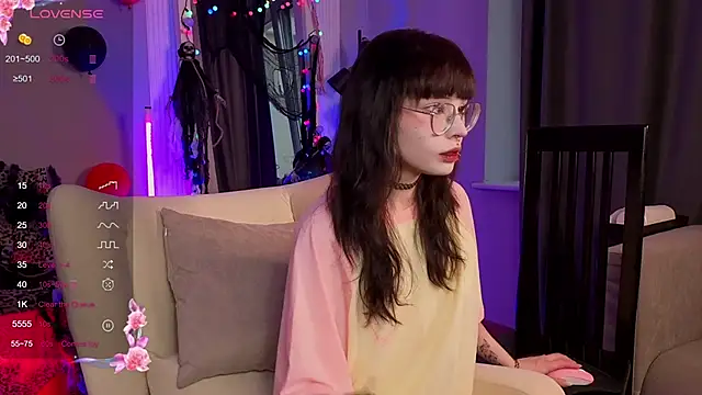 Misa Perfect online show from 7, 11, 2025