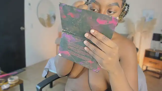 EmaaaBrown  online show from 18, 4, 2026