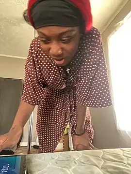 HennessyBaby21 online show from 3, 3, 2026