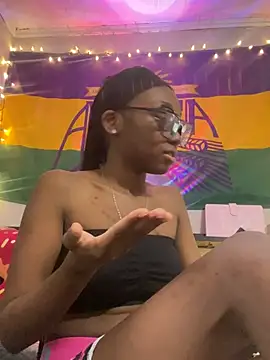 HennessyBaby21 online show from 10, 3, 2026