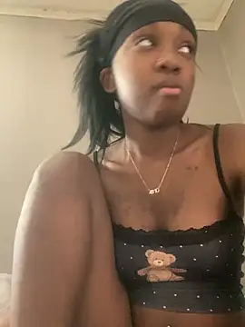 HennessyBaby21 online show from 14, 4, 2026