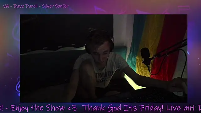 Snapshot of DaveLindau chatting on 20, 10, 2025 DaveLindau online show from 20, 10, 2025