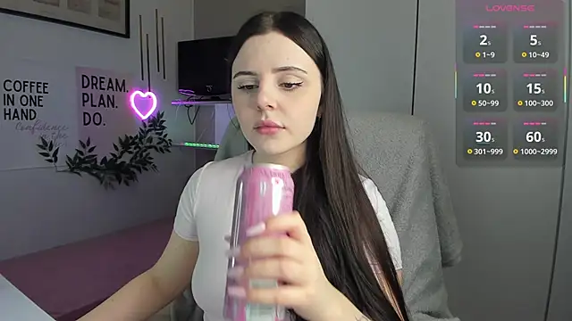 LiaWoow online show from 19, 12, 2025