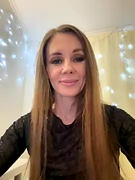 LucieMack online show from 27, 10, 2025