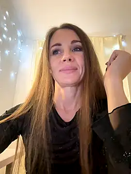 LucieMack online show from 16, 10, 2025