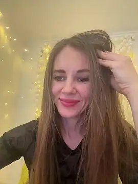 LucieMack online show from 5, 1, 2026