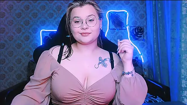 InLoveWithLife26 online show from 22, 4, 2026