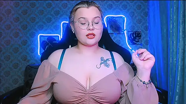 InLoveWithLife26 online show from 2, 4, 2026