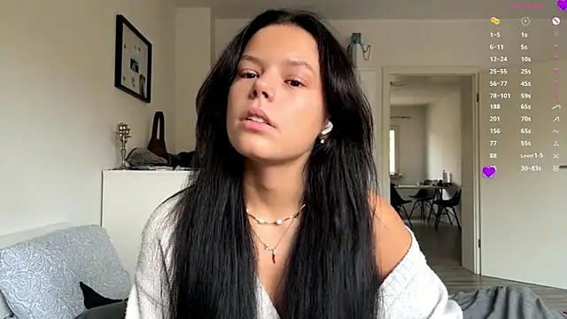 MaydaCornwall online show from 7, 11, 2025