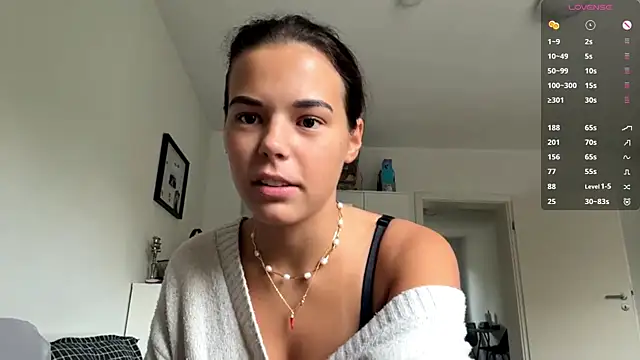 MaydaCornwall online show from 12, 10, 2025