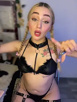 Snapshot of Sara_Sophia420 chatting on 9, 7, 2026 Sara Sophia420 online show from 9, 7, 2026