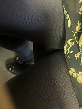 HiddenHoneyLDN online show from 22, 10, 2025