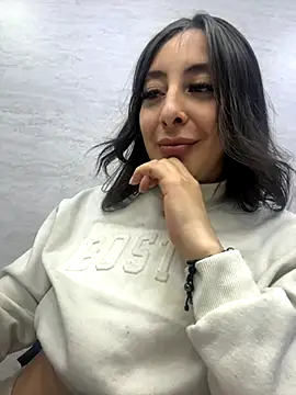 Snapshot of Savannah_Monroe chatting on 5, 11, 2025 Savannah Monroe online show from 5, 11, 2025