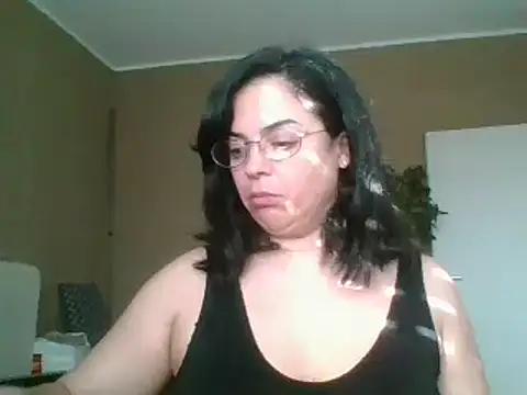 Snapshot of ITALIANASISIXX chatting on 16, 4, 2026 ITALIANASISIXX online show from 16, 4, 2026