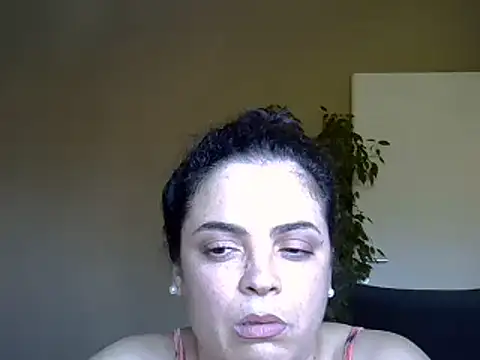 Snapshot of ITALIANASISIXX chatting on 25, 5, 2026 ITALIANASISIXX online show from 25, 5, 2026