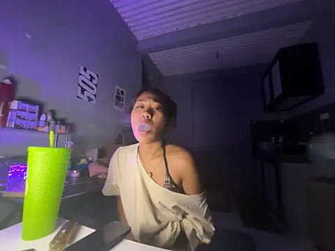 PinayLina18 online show from 23, 4, 2026