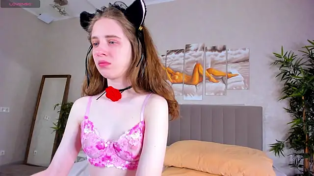 Camilla Kelly online show from 12, 4, 2026