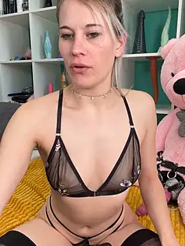 Snapshot of TheRealJessyLey chatting on 2, 5, 2026 TheRealJessyLey online show from 2, 5, 2026
