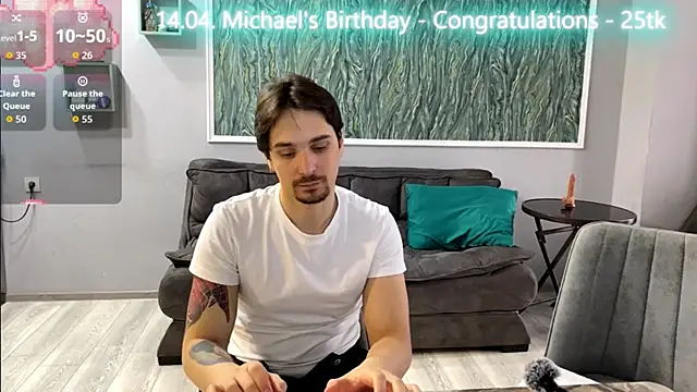 VelvetMiley online show from 12, 4, 2026