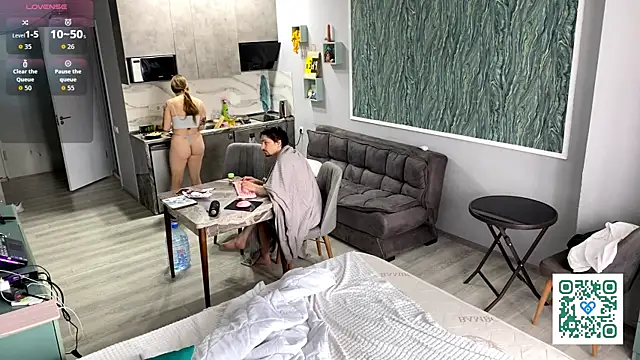 VelvetMiley online show from 27, 4, 2026