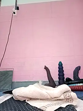 Rose 194 online show from 28, 11, 2025