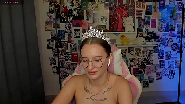 Maryyy May online show from 18, 9, 2025