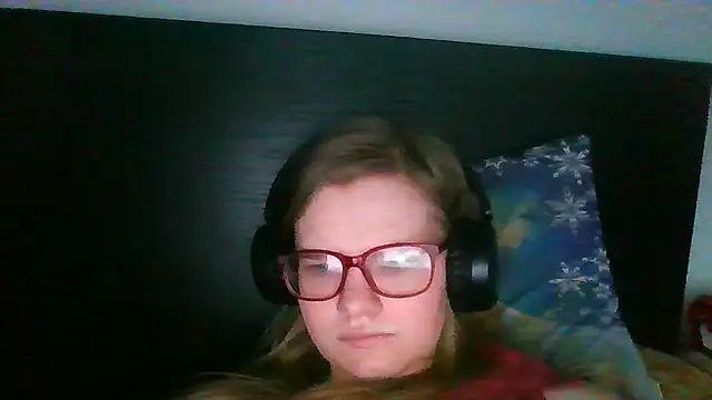 Moonolighta online show from 5, 11, 2025