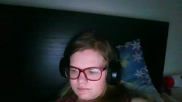 Moonolighta online show from 2, 11, 2025