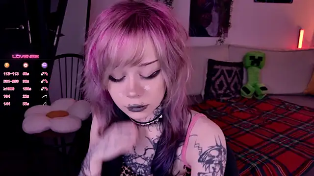 Lollyshy online show from 4, 11, 2025