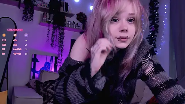 Lollyshy online show from 17, 12, 2025