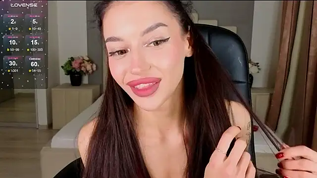 Alexa   Hill online show from 19, 9, 2025