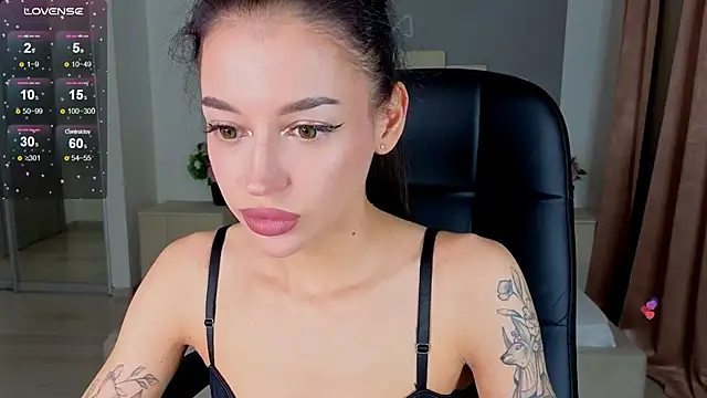 Alexa   Hill online show from 22, 9, 2025
