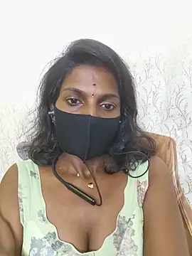Snapshot of Honey_rosetamil chatting on 26, 6, 2026 Honey rosetamil online show from 26, 6, 2026